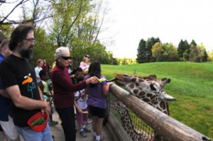 Lloyd and Mom with the giraffe.